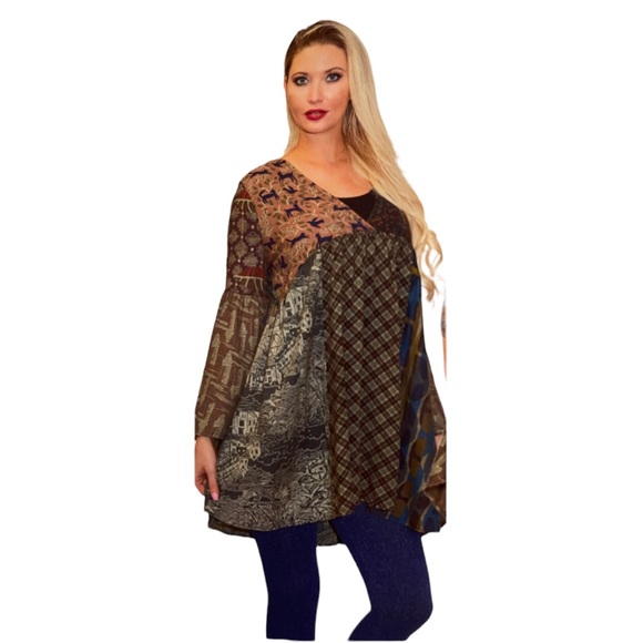 Sacred Threads Tops - NWT. L/XL. CREATIVE PATCHWORK BLOUSE. BL/GR. 221805